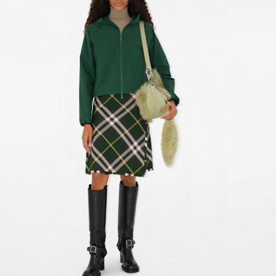 (Women) Burberry Green Plaid High-Waist Skirt with B Buckle Detail. 80830161 Shop (Women) Burberry Green Plaid High-Waist Skirt with B Buckle Detail. 80830161