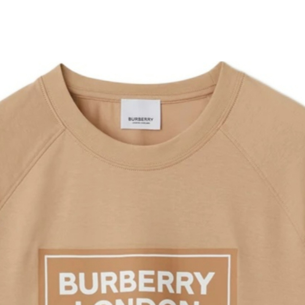 (Women) Burberry  Letter Logo Print Raglan Sleeve T-Shirt Soft Yellow-Brown SS24 80843501 圖 5