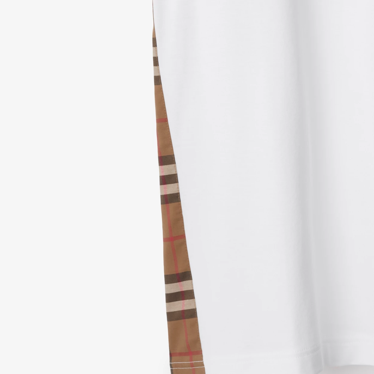 Shop (W) Burberry Logo Check Crewneck Oversized T-Shirt Putih SS24. 80851111