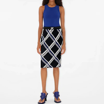 (W) Burberry 中長款修身休閒洋裝 黑色格紋設計 80888681 Shop (W) Burberry 中長款修身休閒洋裝 黑色格紋設計 80888681