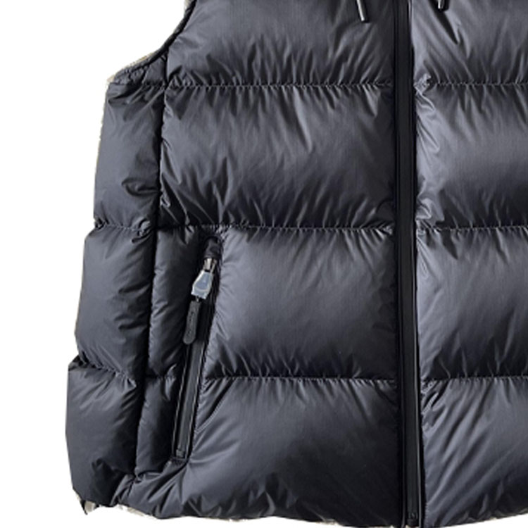 Details for (W) バーバリー ネイビーブルー ロゴパターン カジュアルフードベスト 80615461