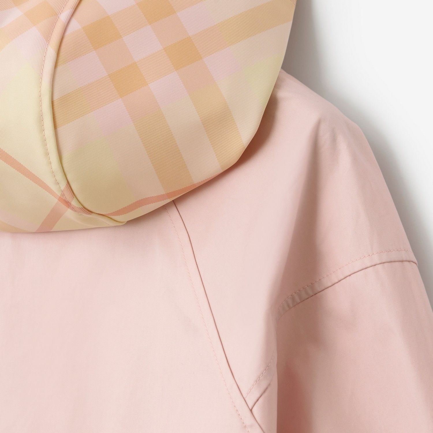 Sizing (W) Chaqueta Burberry Rosa de Cuadros con Capucha y Cremallera Loose-Fit. 80838281