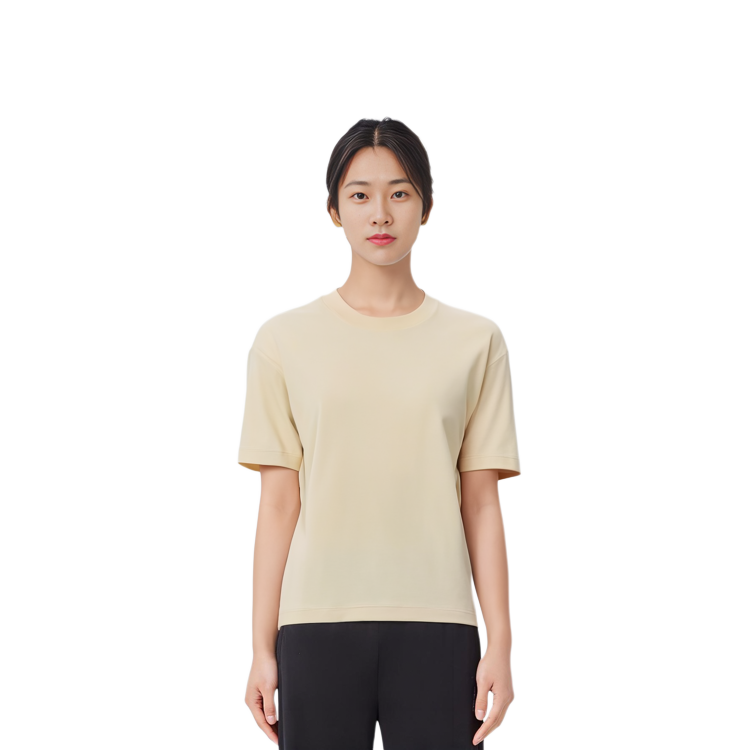 Lookbook (W) Camiseta Burberry Beige Arena Cuello Redondo y Manga Corta. 80813141