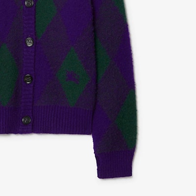 (W) Burberry 紫色幾何圖案針織長袖休閒毛衣。 80769541 Lookbook (W) Burberry 紫色幾何圖案針織長袖休閒毛衣。 80769541