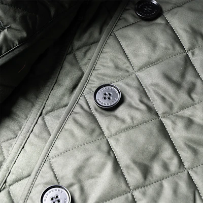 (W) Burberry Jaket Quilt Single-Breasted Zip Hijau Zaitun 80530471 Sizing (W) Burberry Jaket Quilt Single-Breasted Zip Hijau Zaitun 80530471