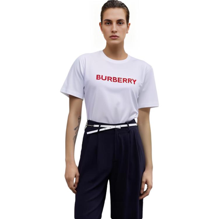 Purchase (W) Burberry Kaos Crewneck Merah Logo Huruf SS23 Regular Fit. 80709731