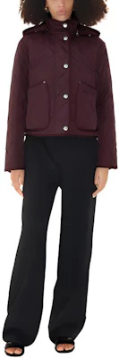 (W) Burberry Jaket Kasual Single-Breasted Warna Burgundy Gelap 80776621 Lookbook (W) Burberry Jaket Kasual Single-Breasted Warna Burgundy Gelap 80776621