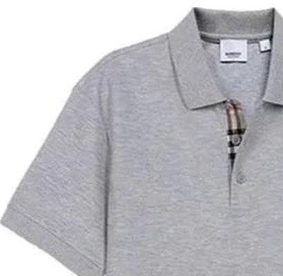 (W) Burberry Polo Casual Corte Recto Color Sólido - Gris. 8066901 Shop (W) Burberry Polo Casual Corte Recto Color Sólido - Gris. 8066901