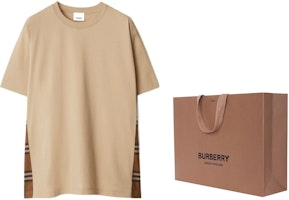 (W) Burberry Kaos Crewneck Solid Color Check Kuning Coklat Lembut SS24. 80851101 Shop (W) Burberry Kaos Crewneck Solid Color Check Kuning Coklat Lembut SS24. 80851101