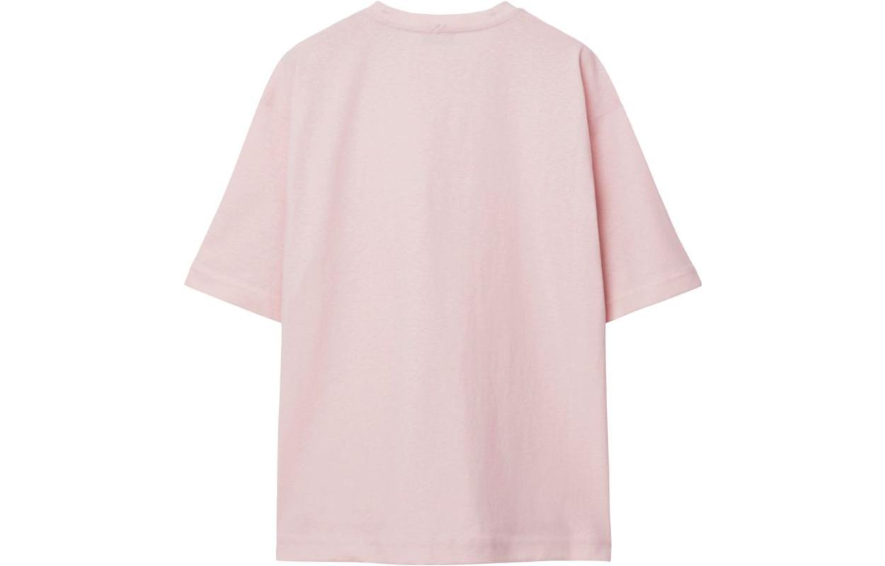 Lookbook (W) Burberry Kaos Oblong Warna Solid Leher Bulat Pink Muda FW23 Relaxed Fit. 80835991