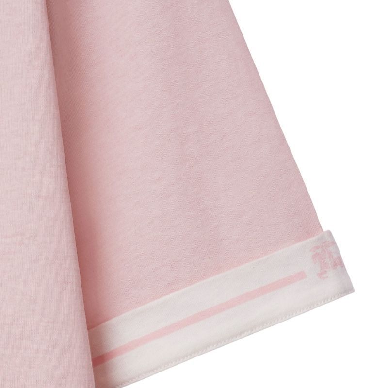 Shop (W) Burberry Kaos Oblong Warna Solid Leher Bulat Pink Muda FW23 Relaxed Fit. 80835991