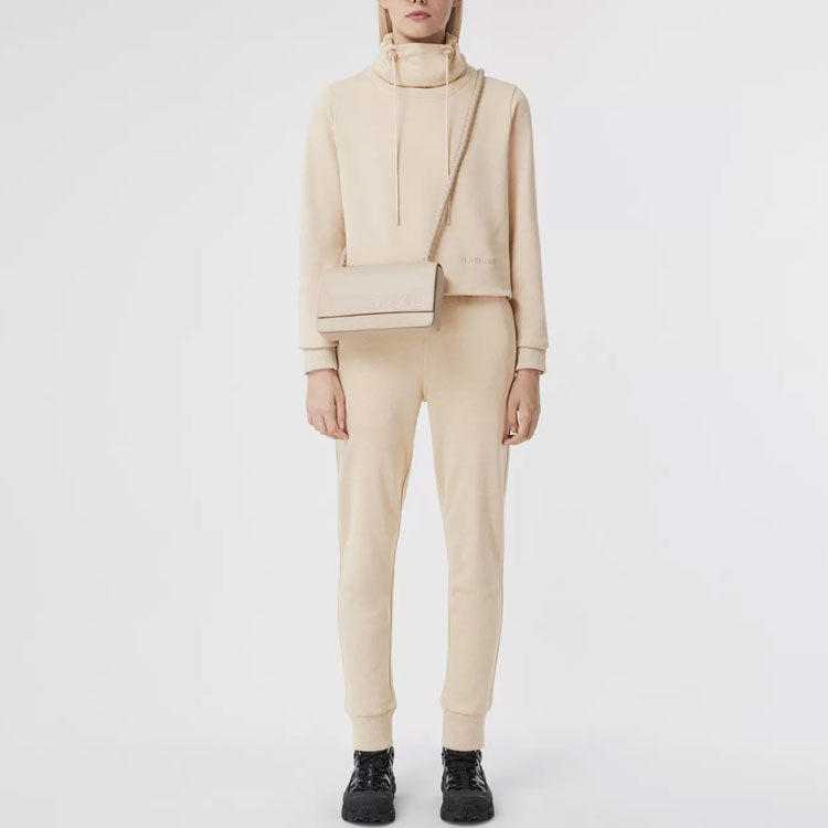 Lookbook (W) Burberry Celana Jogger Knit Abu Abu Beige dengan Pinggang Elastis. 80521151