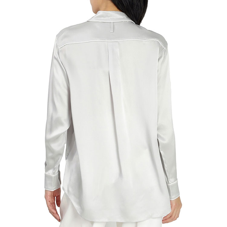(Women) Burberry  Solid Long Sleeve Button-Down Shirt in White. 80295361 圖 5