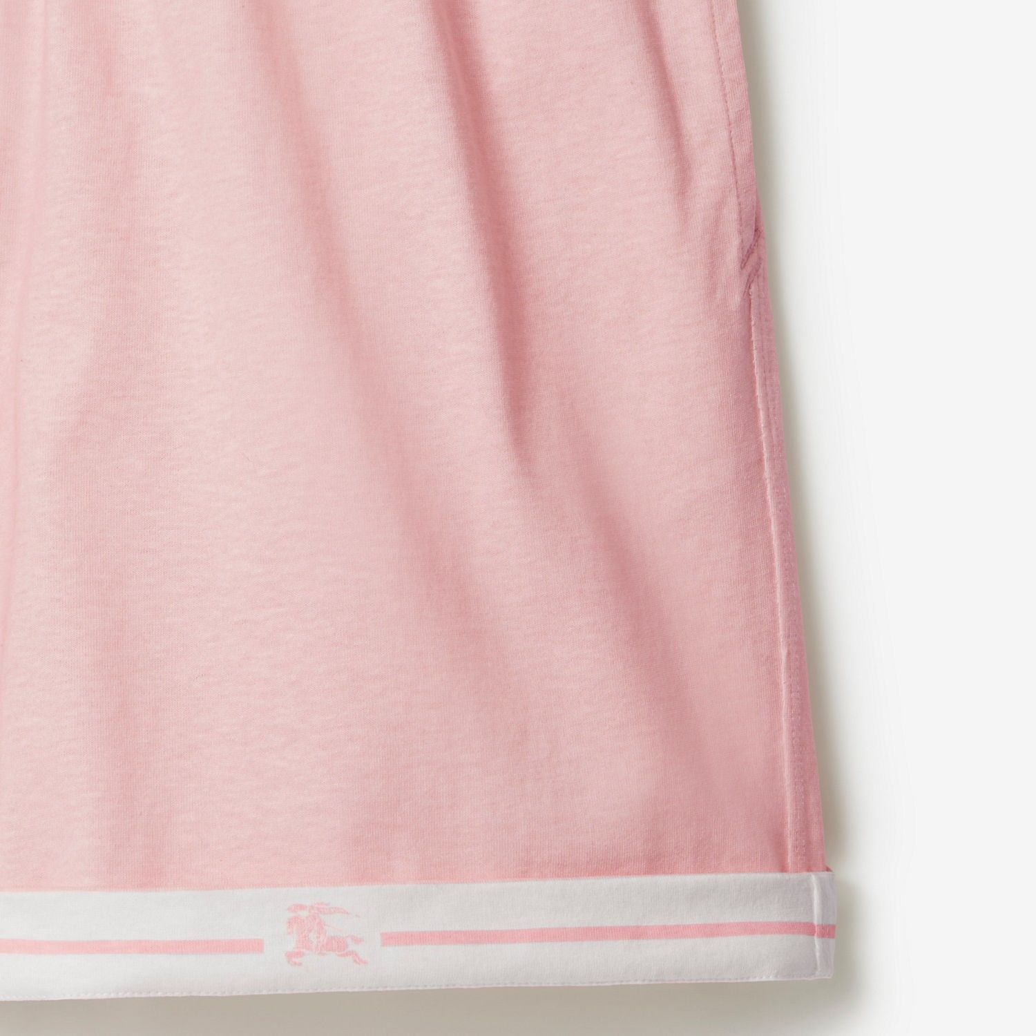 Sizing (Women) Burberry  Striped Elastic Waist Casual Shorts in Dusty Pink. 80835971