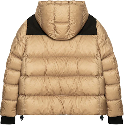 (W) Burberry 黃色拼接連帽羽絨外套. 80613371 Lookbook (W) Burberry 黃色拼接連帽羽絨外套. 80613371