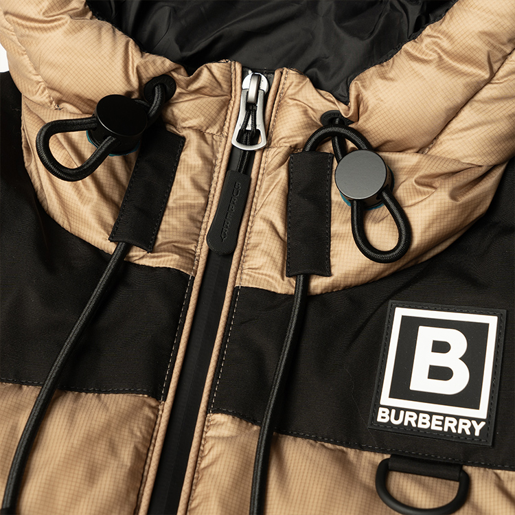 (Women) Burberry  Yellow Color-block Hooded Quilted Down Jacket. 80613371 圖 6