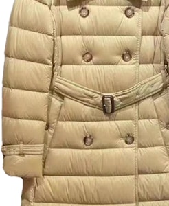 (W) Burberry 黃色連帽雙排釦長款羽絨外套 80720851 Purchase (W) Burberry 黃色連帽雙排釦長款羽絨外套 80720851