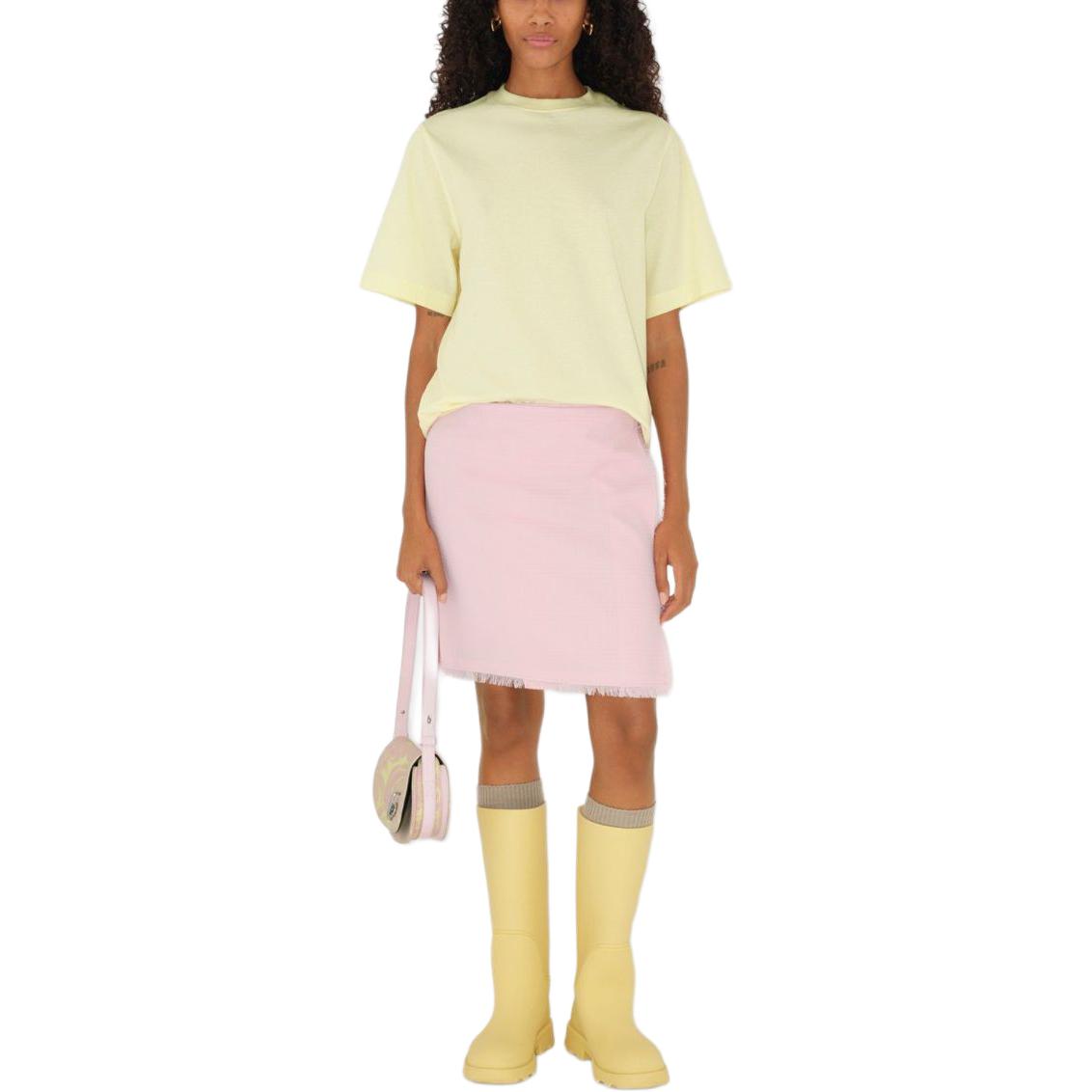 Shop (W) Burberry Kaos Kuning Bergaris Lengan Pendek Crewneck. 80821111