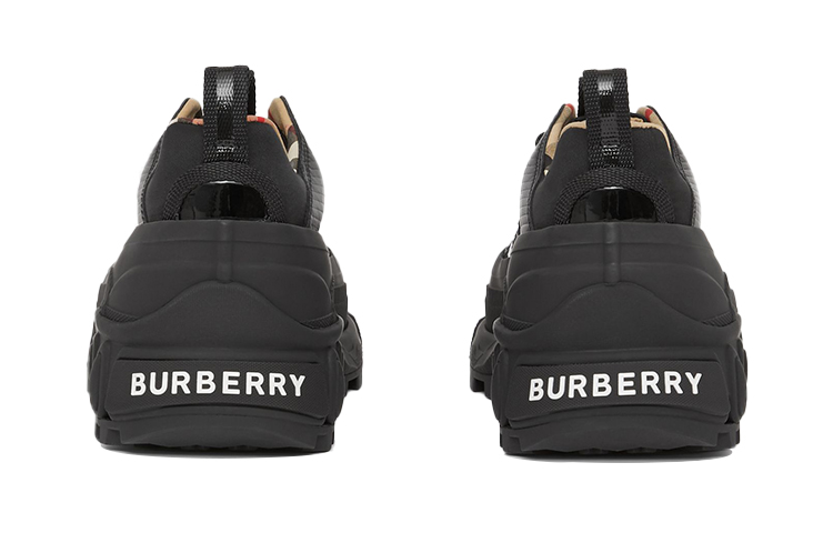 Purchase (W) Burberry Arthur 'Nilon Hitam dan Kulit Patent' 80361661