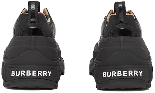 (W) Burberry Arthur 'Nilon Hitam dan Kulit Patent' 80361661 Purchase (W) Burberry Arthur 'Nilon Hitam dan Kulit Patent' 80361661