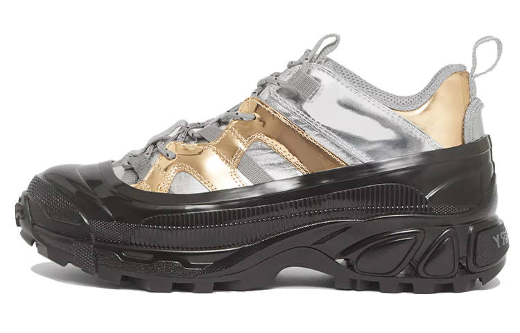 (W) Burberry Arthur 'Metallic Gold and Silver'