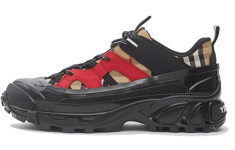 (Women) Burberry Arthur 'Vintage Check Black Red' 80206801