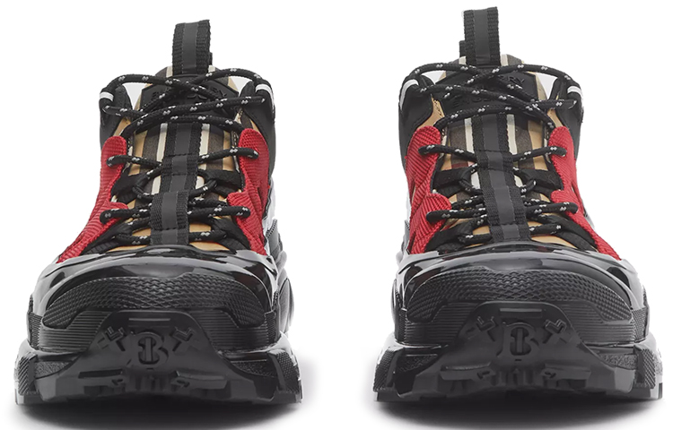 Lookbook (W) Burberry Arthur 'Cek Vintage Hitam Merah' 80206801