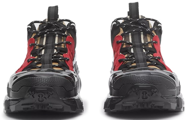 (W) Burberry Arthur 'Cek Vintage Hitam Merah' 80206801 Lookbook (W) Burberry Arthur 'Cek Vintage Hitam Merah' 80206801