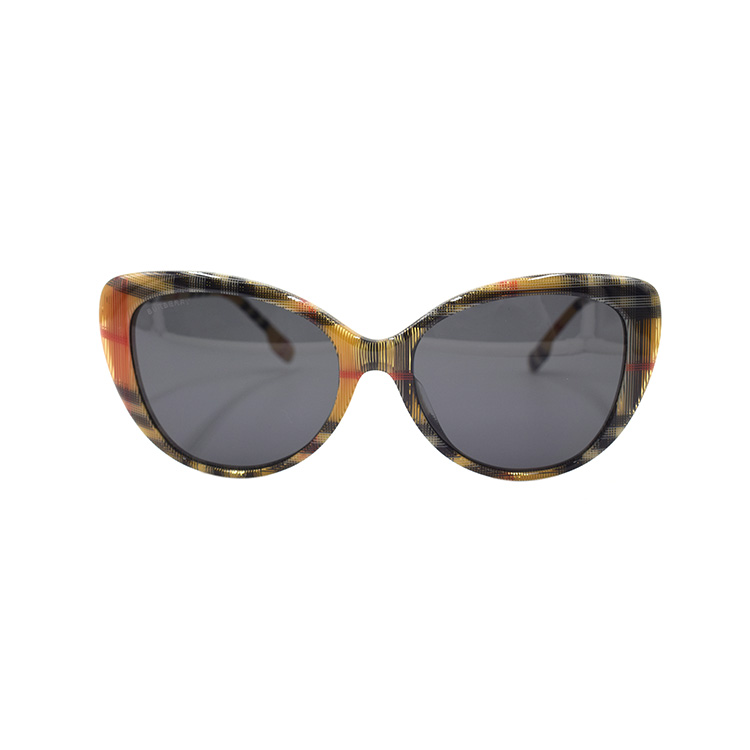 (Women) BURBERRY B. Check Cat-Eye Holiday Travel Edition Sunglasses for Women B4407-F-4087/87 圖 3