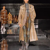 Details for (W) Pantalones Cortos Mujer Burberry Bike Marrón Check Stretch SS21 45667661