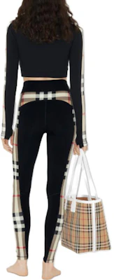 (W) 버버리 블랙 체크 패턴 집업 재킷 80721911 Shop (W) 버버리 블랙 체크 패턴 집업 재킷 80721911