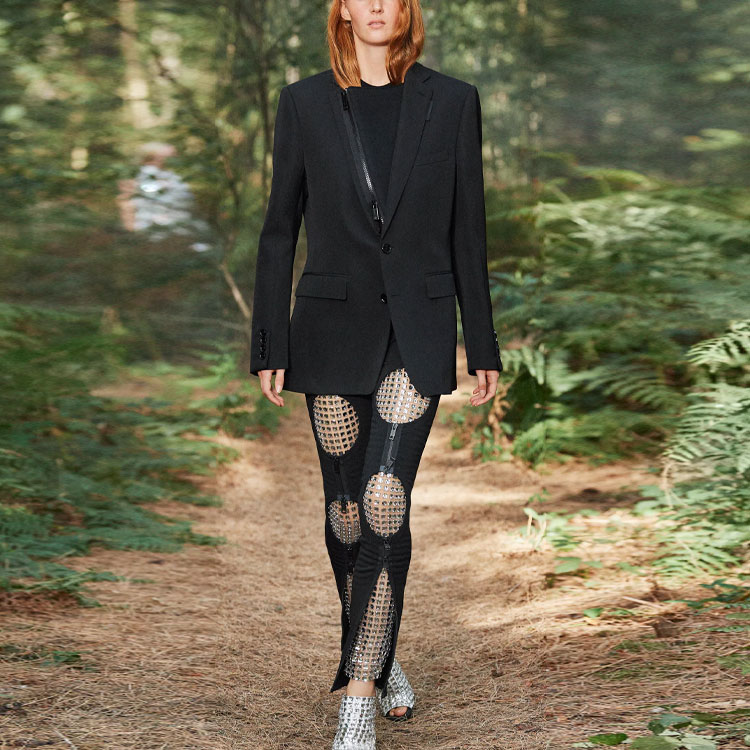 Lookbook (Women) Burberry Black Single-Breasted Long Sleeve Blazer 45677851