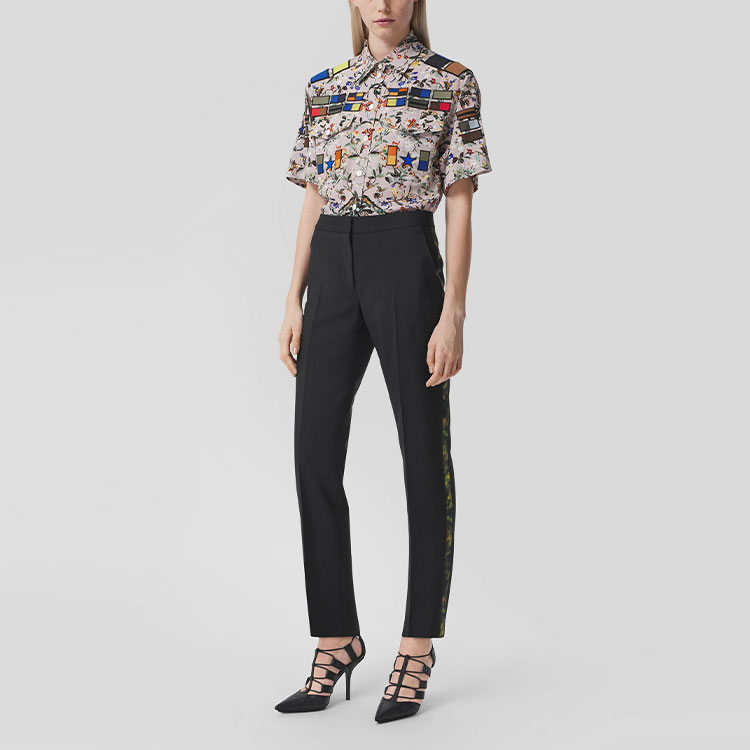 Lookbook (W) 버버리 블랙 솔리드 주름 지퍼 캐주얼 바지. 80417271