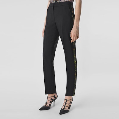 (Women) Burberry Black Solid Pleated Zipper Casual Trousers. 80417271 Purchase (Women) Burberry Black Solid Pleated Zipper Casual Trousers. 80417271