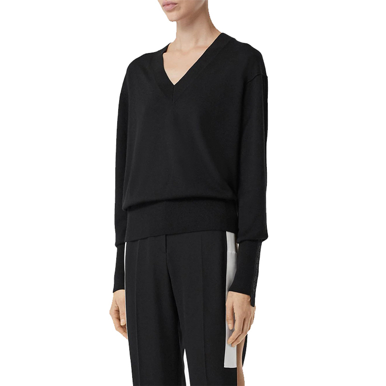Lookbook (Women) Burberry Black V-Neck Pullover Sweater 80211711