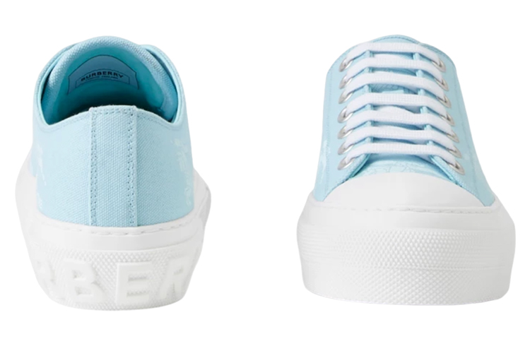 Shop (W) Burberry Canvas Low Top 'Cetakan Ksatria Berkuda - Biru Muda' 80699371