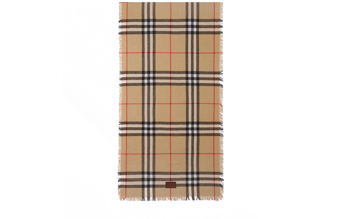 (Women) Burberry Classic Check Cashmere Scarf in Archive Beige. 80462121 圖 3
