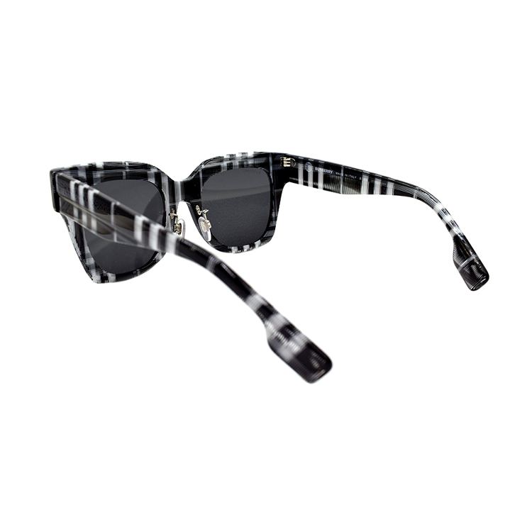 (Women) Burberry Classic Check Sunglasses  Holiday Edition Black White Plaid 4364F. B4364-F 3994/87-51 圖 4