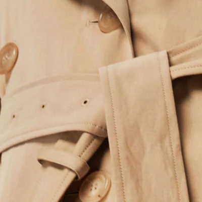 (Women) Burberry Classic Long Khaki Trench Coat for Women. 40733831 Purchase (Women) Burberry Classic Long Khaki Trench Coat for Women. 40733831