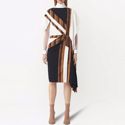 (W) Burberry Gaun T-Shirt Midi Kasual Asimetri Blok Warna Multicolor. 80467991 Lookbook (W) Burberry Gaun T-Shirt Midi Kasual Asimetri Blok Warna Multicolor. 80467991