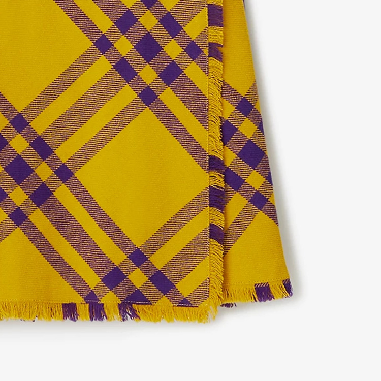 Lookbook (W) Burberry Rok Casual Colorblock Motif Kotak Warna Pir. 80771981