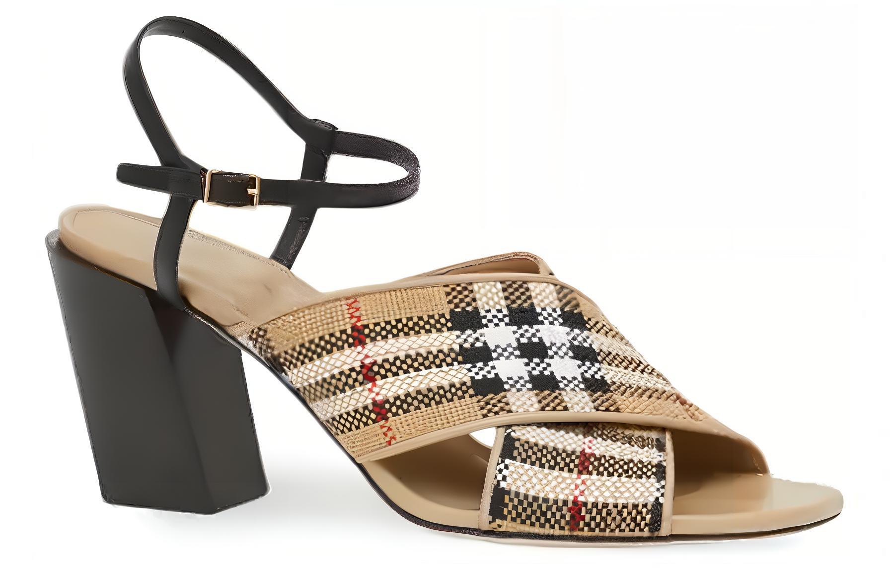 Lookbook (W) Sandal Fesyen Beige Burberry Tumit-Blok Kanvas Kapas & Kulit Corak 80320501