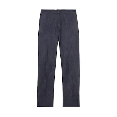 (Women) Burberry Denim Blue Cotton Jeans with Back Pocket Logo Patch. 45609271