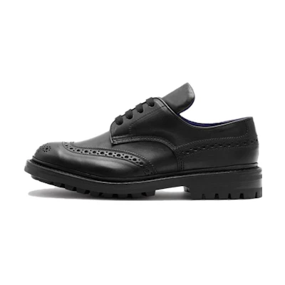 (W) Burberry Devon 'Almond Toe Black CMFT'