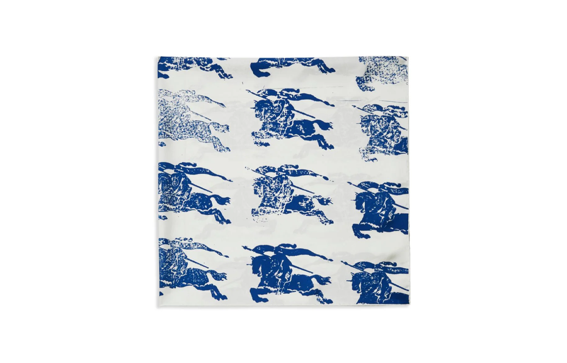 (Women) Burberry Equestrian Knight Pattern Silk Scarf  White 8083074 圖 4