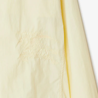 (W) 버버리 이퀘스트리언 로고 후드 숏 자켓 프룻 시럽 색상 80825141 Sizing (W) 버버리 이퀘스트리언 로고 후드 숏 자켓 프룻 시럽 색상 80825141