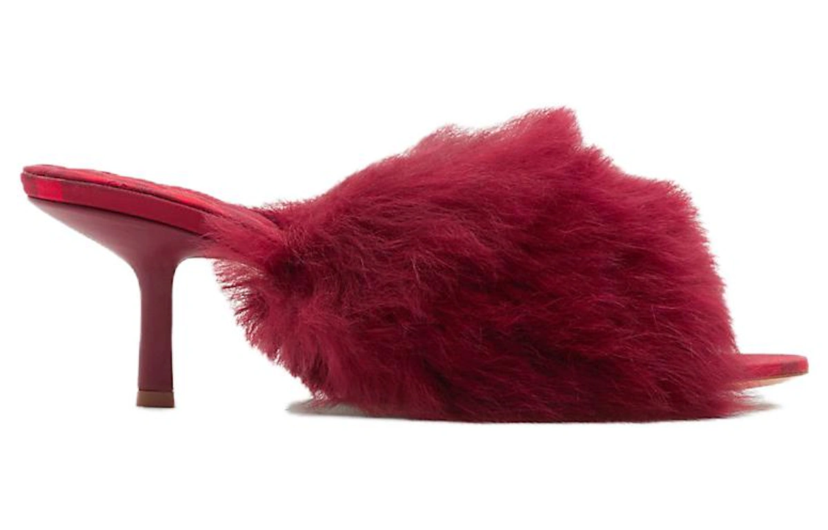 (Women) Burberry Fur Slide 'Red Open-Toe'
