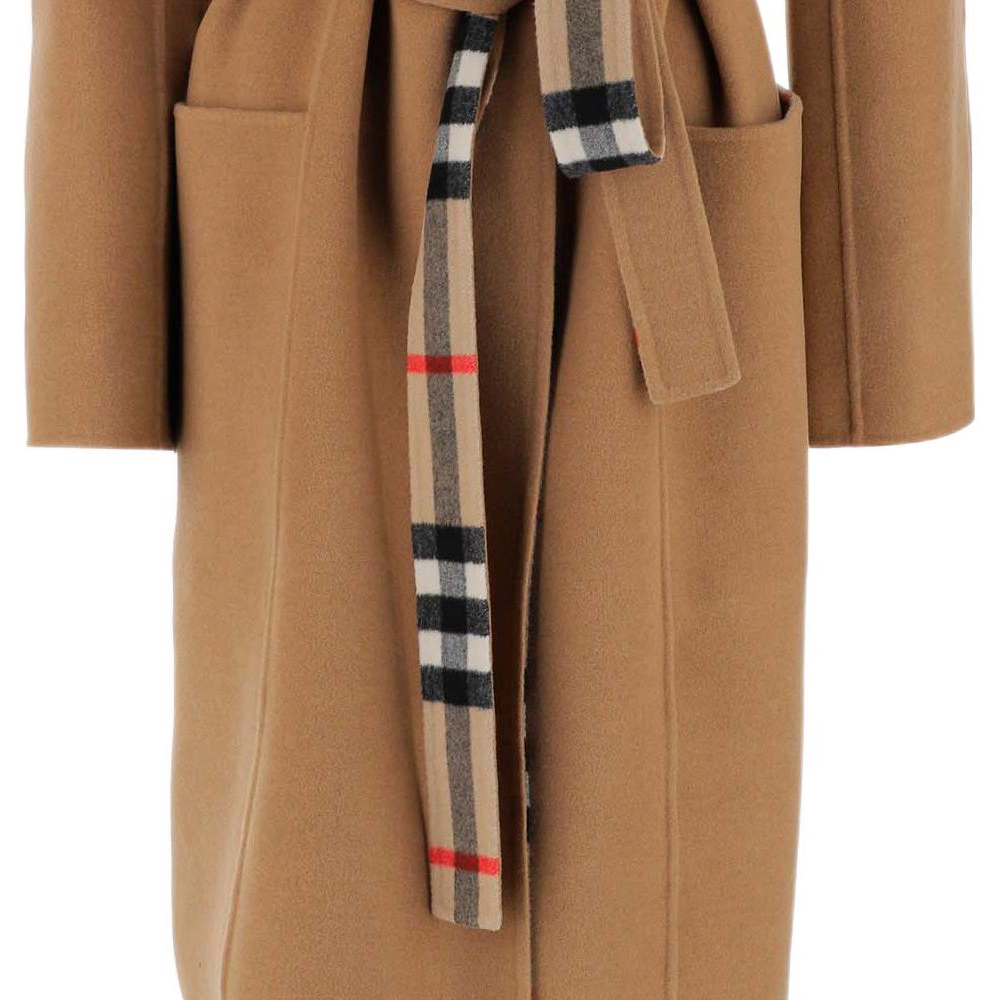 Sizing (W) Burberry FW22 卡其色經典格紋內襯綁帶風衣外套。 80610041