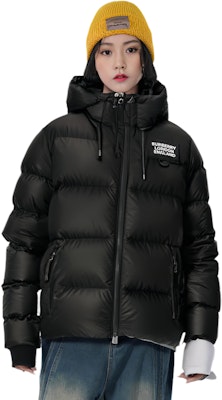 (Women) Burberry FW22 Black Puffer Jacket with Logo Letters and Hood. 8038747 Lookbook (Women) Burberry FW22 Black Puffer Jacket with Logo Letters and Hood. 8038747