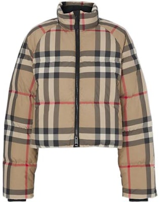 (Women) Burberry FW22 Brown Fitted Down Jacket with Zip and Stand Collar. 80590931 Order (Women) Burberry FW22 Brown Fitted Down Jacket with Zip and Stand Collar. 80590931